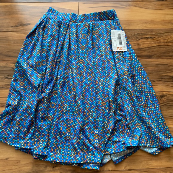 LuLaRoe Dresses & Skirts - Lularoe multicolored Madison XS